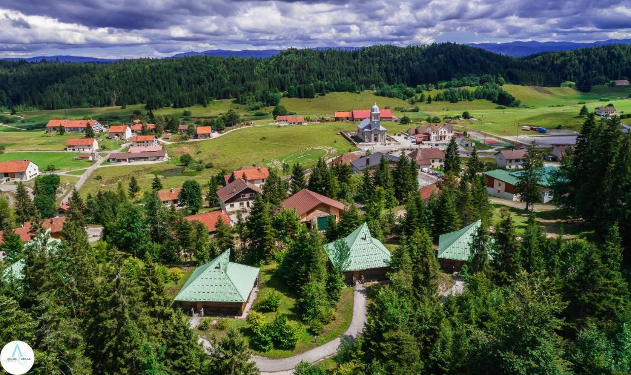 Апартаменти Les Loges Du Jura 4 Etoiles Nanchez Екстер'єр фото